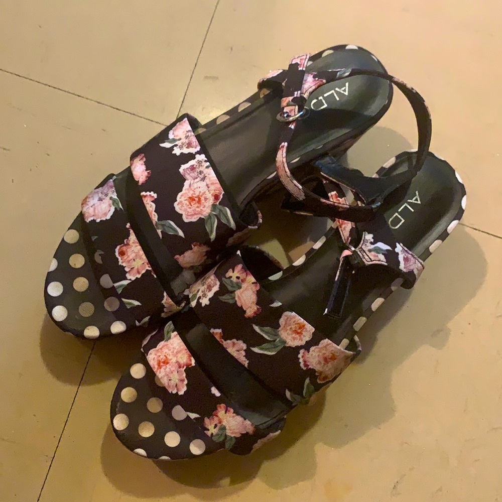 Aldo Floral wedges
